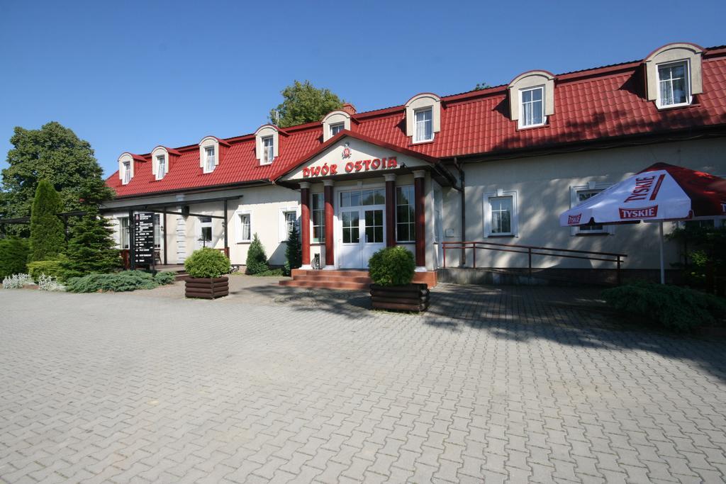 Dwor Ostoia 호텔 Rymanów 외부 사진